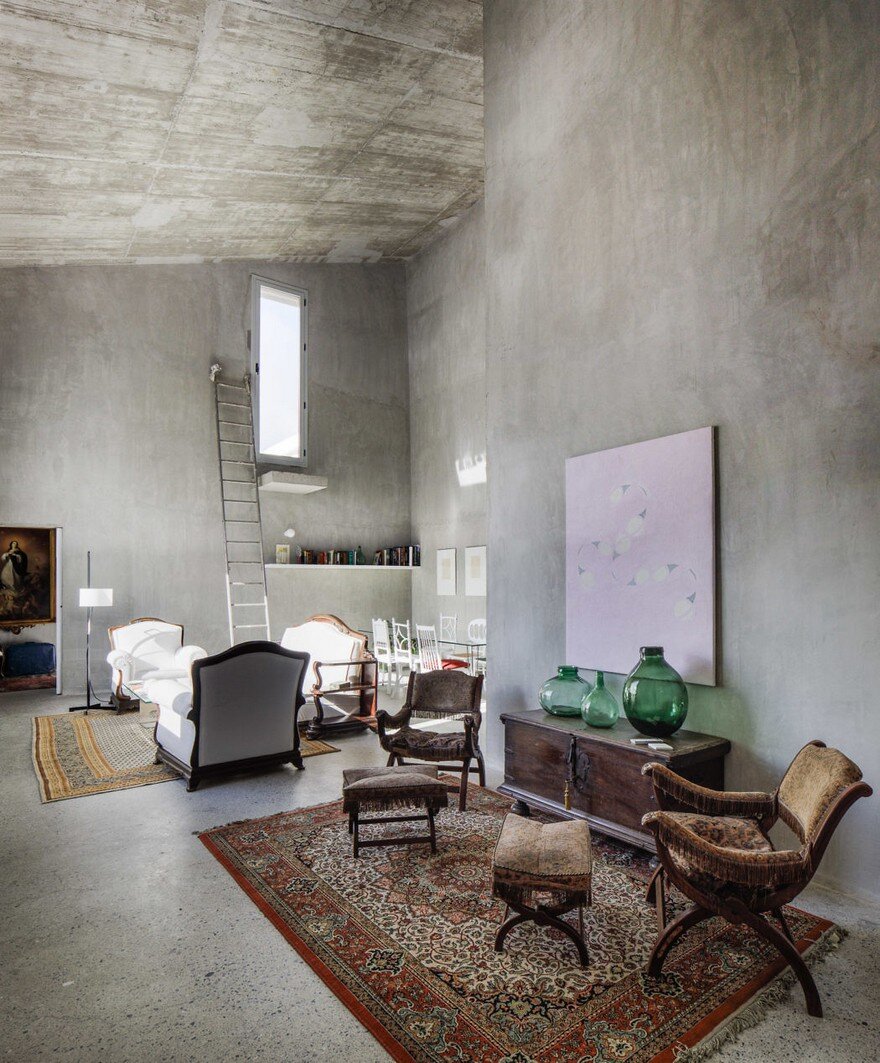 Elisa Valero Arquitectura Designed Eight Experimental Apartments with Exposed Concrete Walls 5