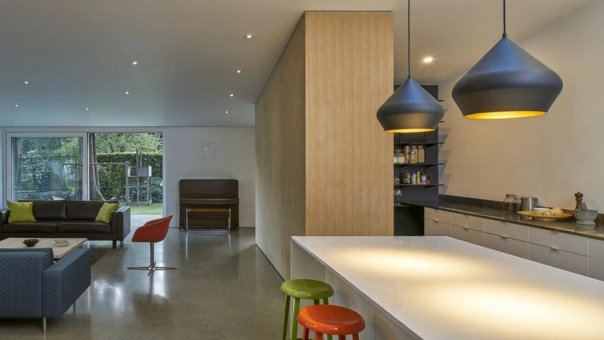 Cranley Drive Residence by Architecture Building Culture 6