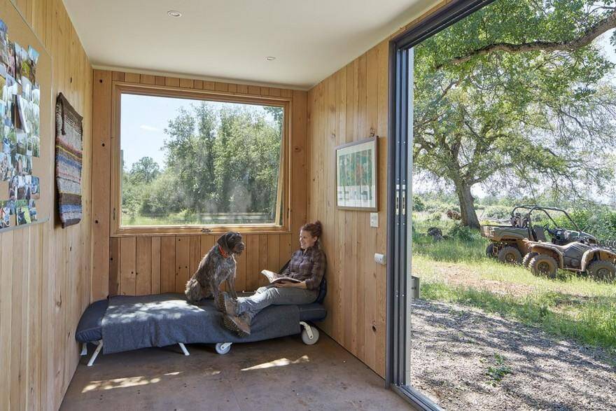 40' Highboy Shipping Container Turned into a Cozy Hunting Cabin 7