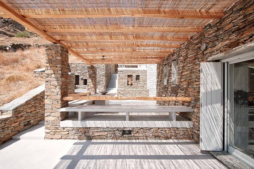 A Stone Summerhouse in Greece Developed for the Mediterranean Climate 15