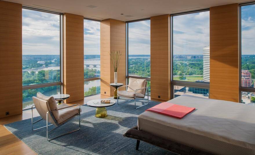 Waterview Condominium Affords Views of All the Major Washington DC Monuments 9