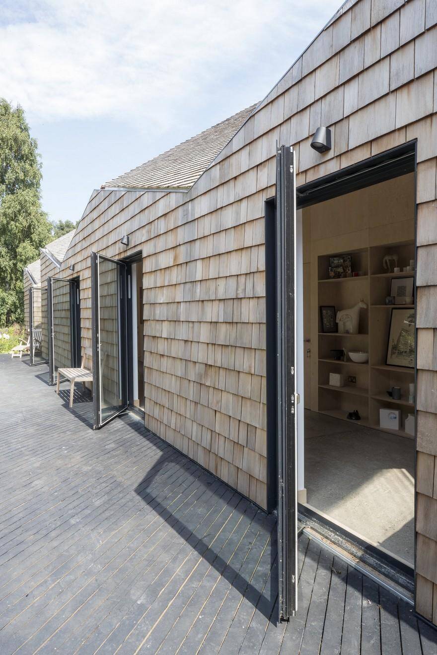 Blee Halligan Architects Transforms a Tired Brick Barn into Modern Accommodation 4