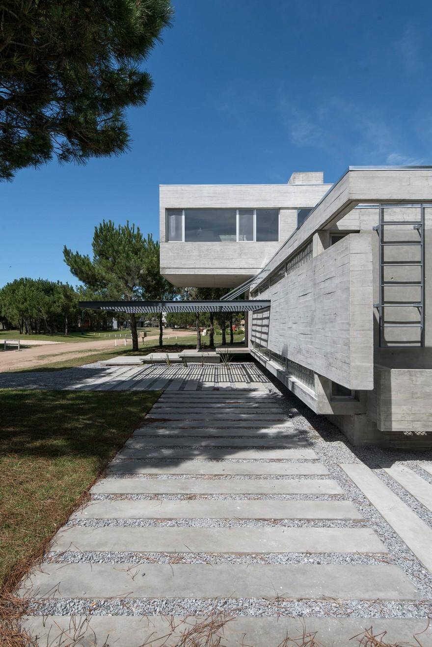 Pinamar Vacation Home by Estudio Galera Arquitectura 1