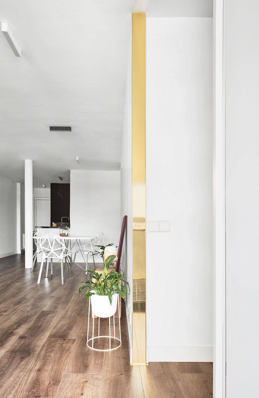 Sardenya Apartment by Raul Sanchez Architects 11
