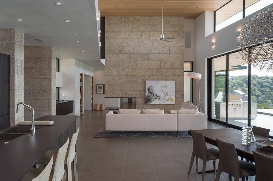 Contemporary Texas Home Designed to Maximize the Surrounding Views 5