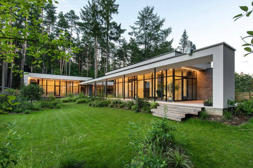 Expressive Modern Style House Blended with Nature
