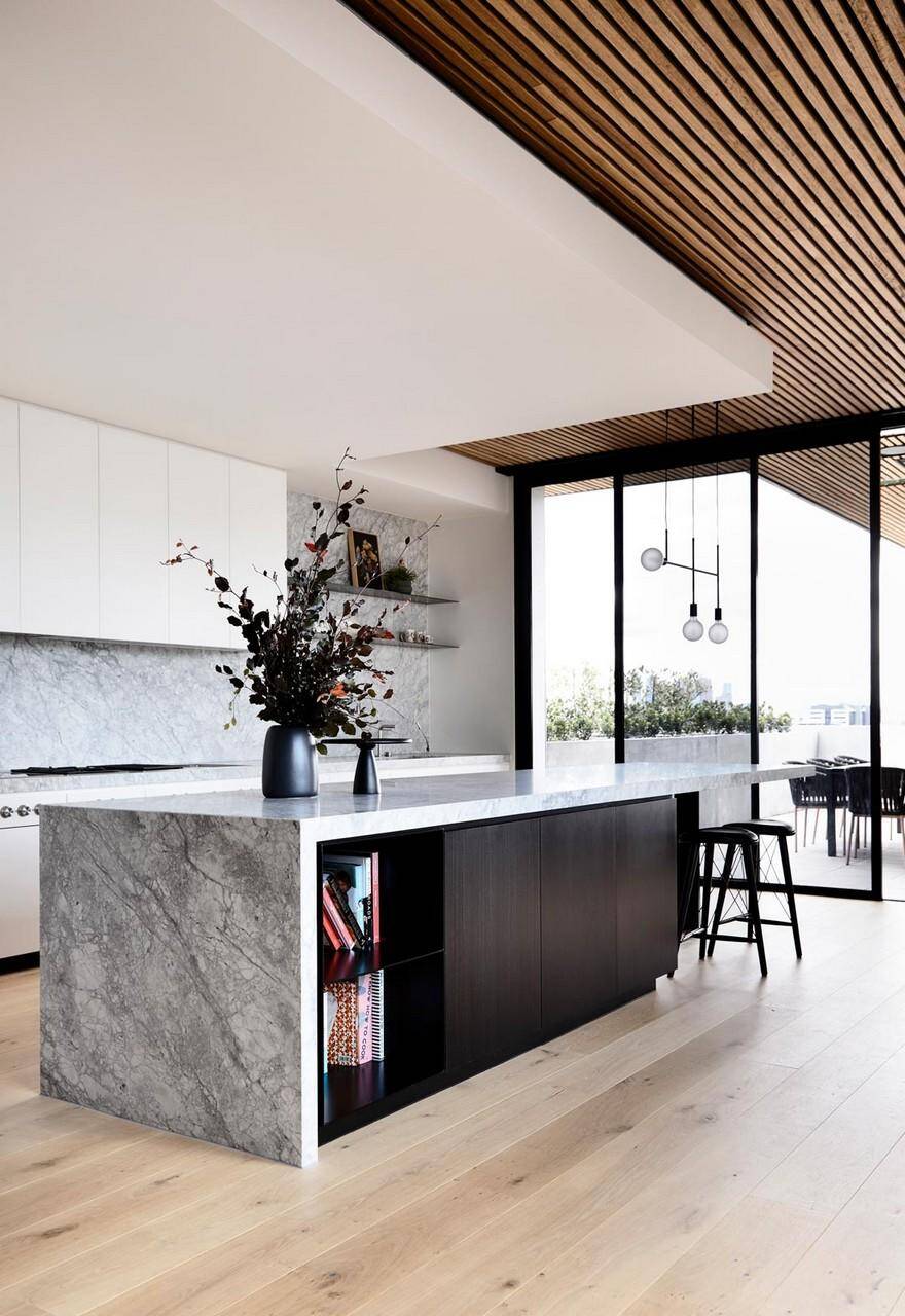 Holly Penthouse in Melbourne Combines Luxury with a Welcoming Atmosphere 1