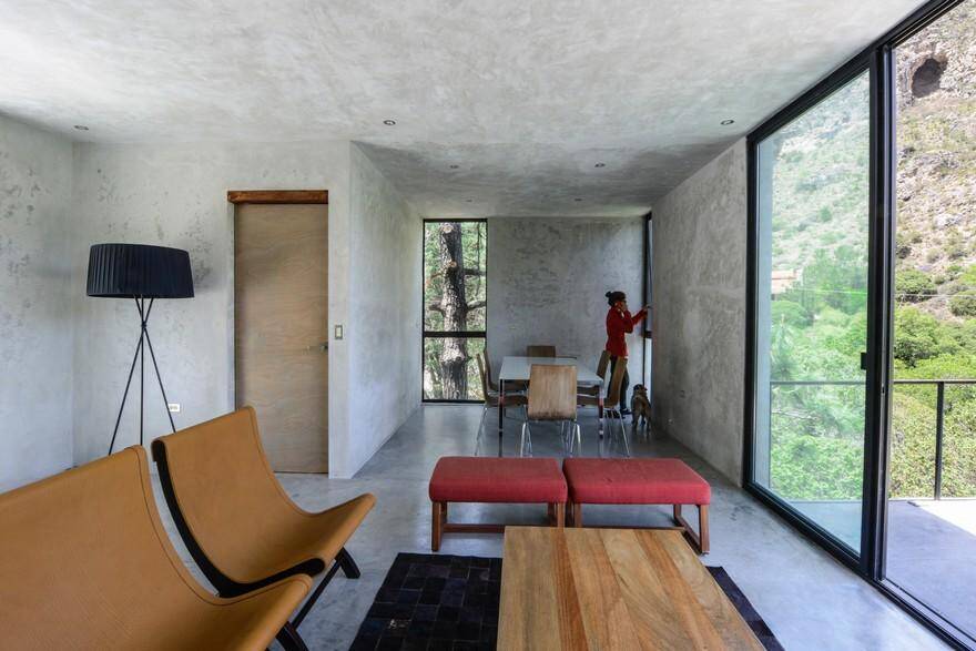 Minimalist Mexico Home with Cool, Concrete Interior 7
