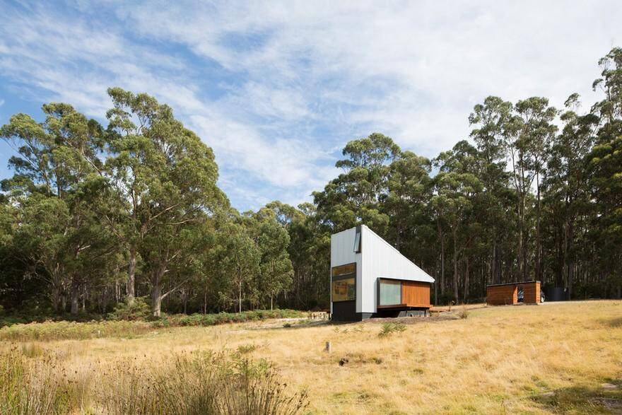 Off-Grid Tiny Cabin Inspired by Japanese Design: Bruny Island Hideaway 9