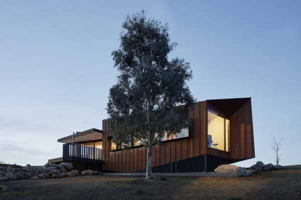 Breakneck Gorge Oikos Designed as an Indulgent Retreat from the City 7