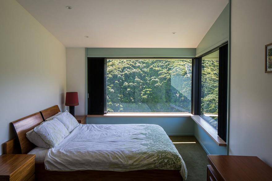 Korokoro Bush Retreat, Parsonson Architects 9
