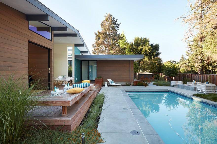 Modern Indoor-Outdoor Home in Los Altos, California, Klopf Architecture 1