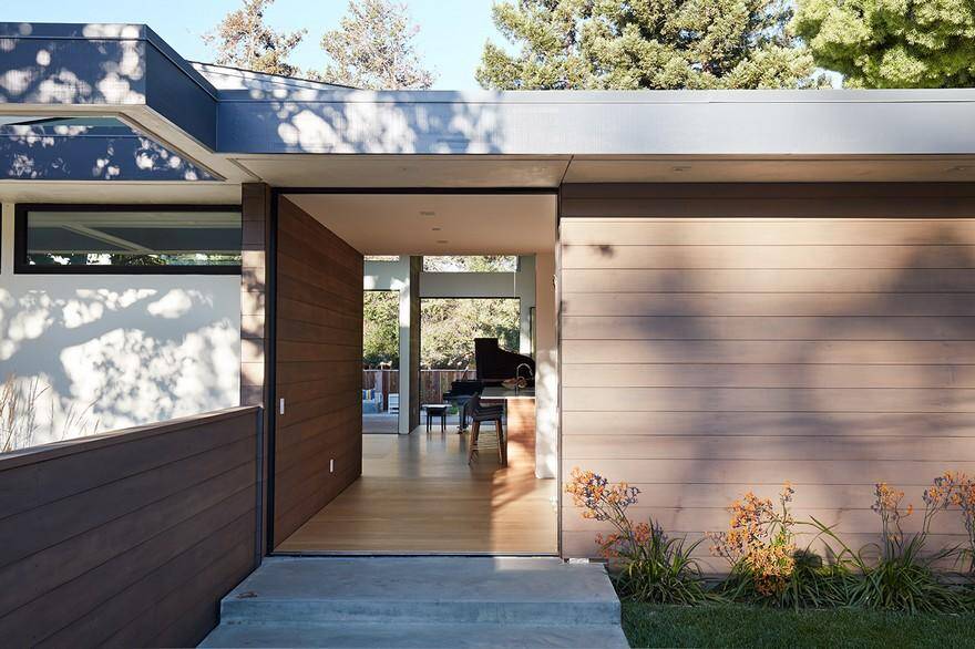 Modern Indoor-Outdoor Home in Los Altos, California, Klopf Architecture 15