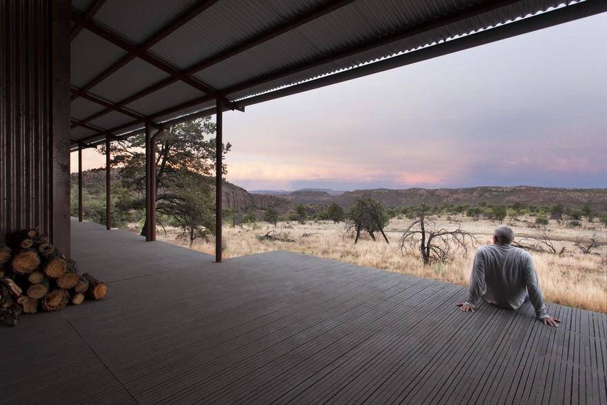 Off-the-Grid Porch House in West Texas 11, Davis Mountains views