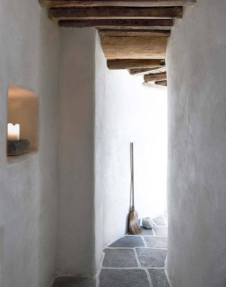 Old Greek Stone House Converted in Authentically Traditional Retreat 10