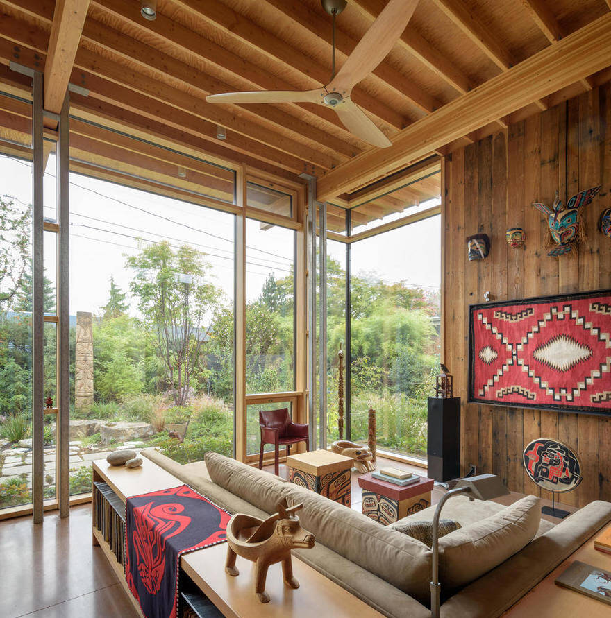 Stunning Seattle Urban Retreat Inspired by Native American Cultures 6