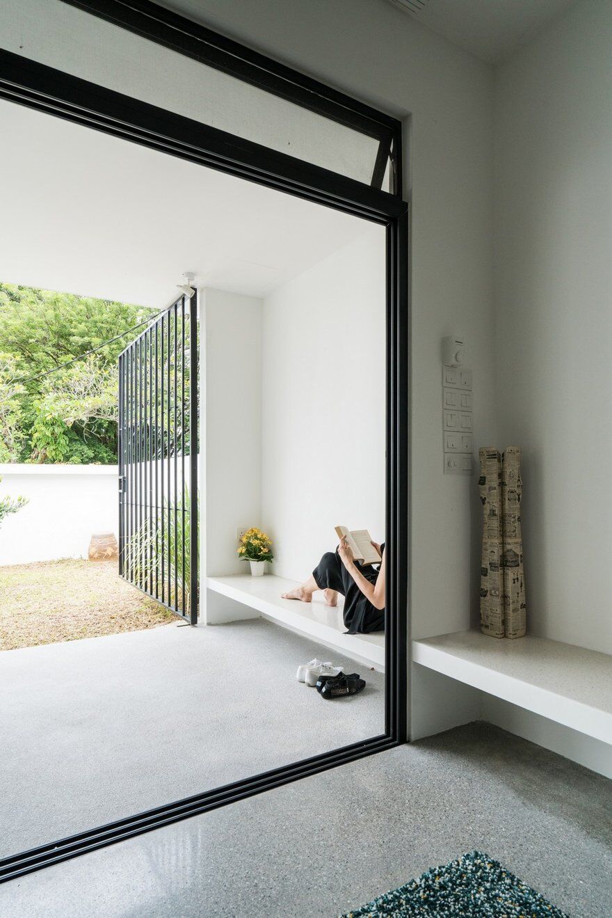 Minimalist Single Storey Terrace House by Fabian Tan Architect 2