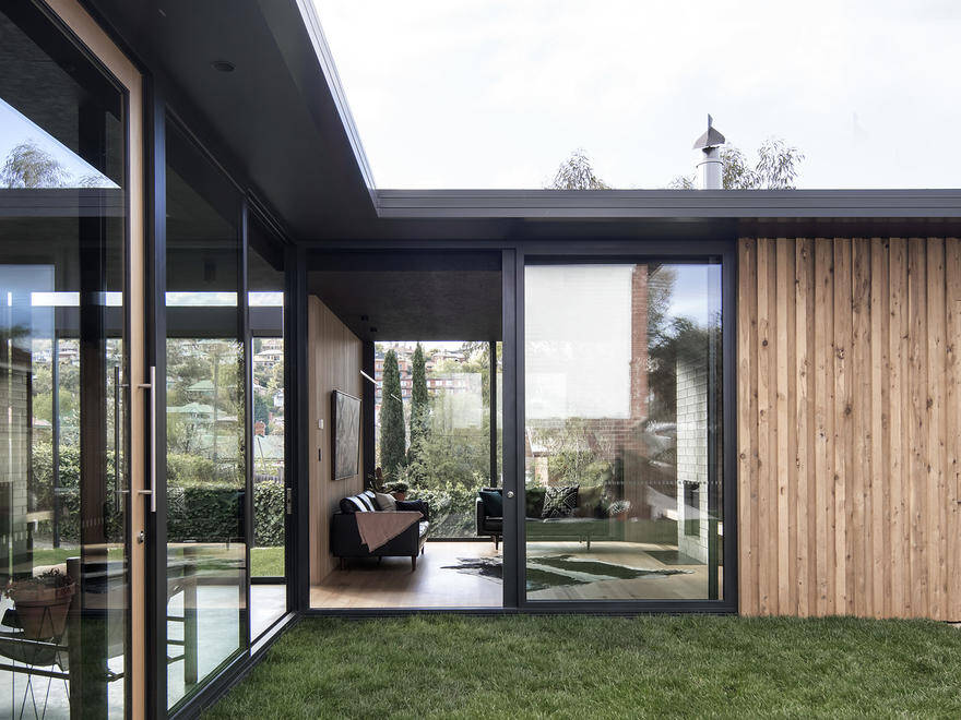 Willisdene House Designed for Indoor-Outdoor Living
