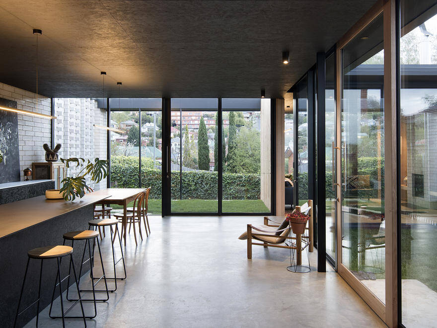 Willisdene House Designed for Indoor-Outdoor Living 3