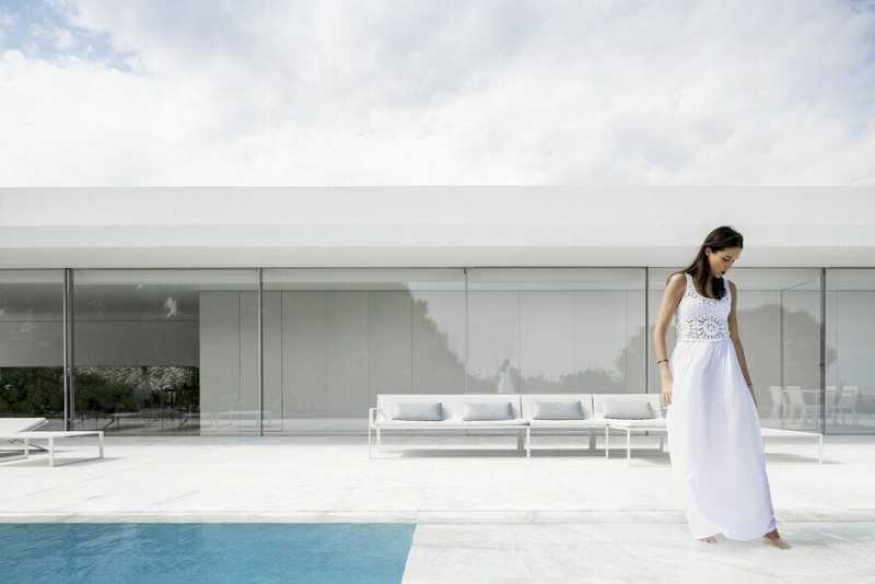 Hofmann House in Valencia / Fran Silvestre Arquitectos