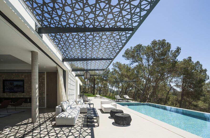 Villa The Rock Ibiza - Finding Synergy Between Nature and Architecture