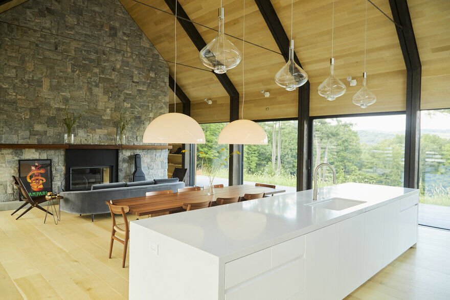 Silvernails House Inspired by Historic Barns of the Hudson River Valley 4