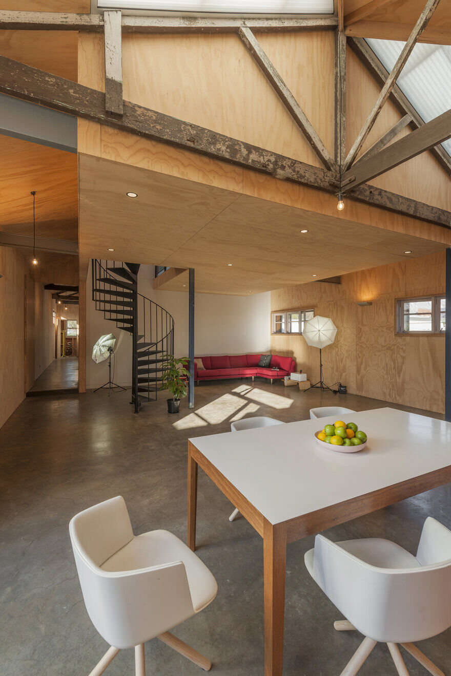 interiors, Affordable + / Steffen Welsch Architects