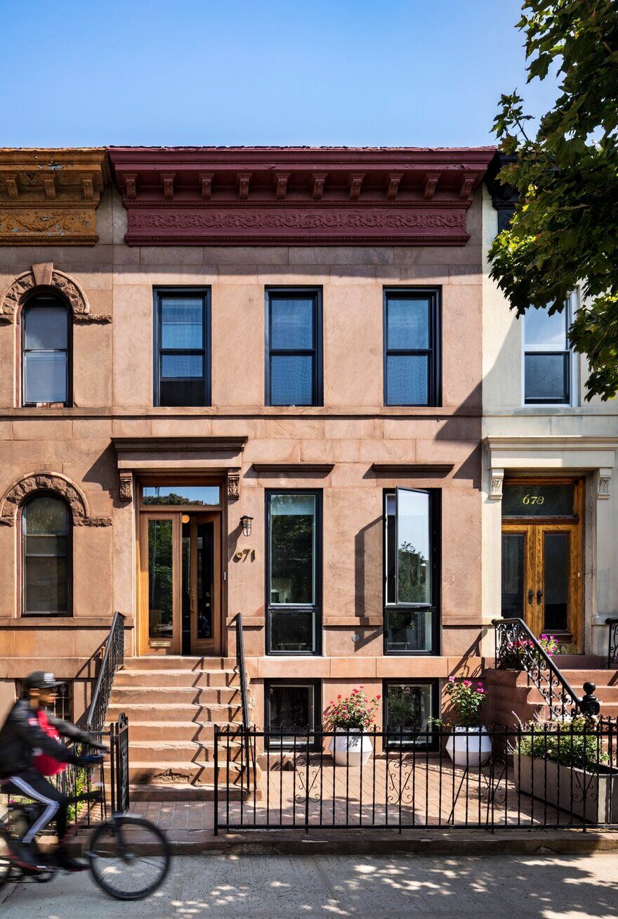 Crown Heights Brownstone / BFDO Architects
