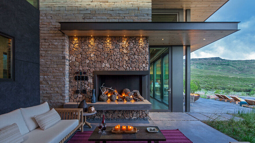 fireplace / CCY Architects