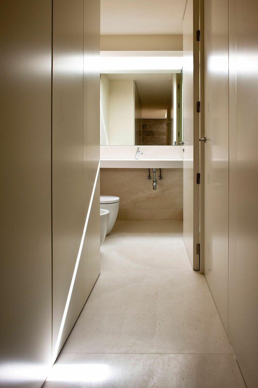 bathroom / Fran Silvestre Arquitectos