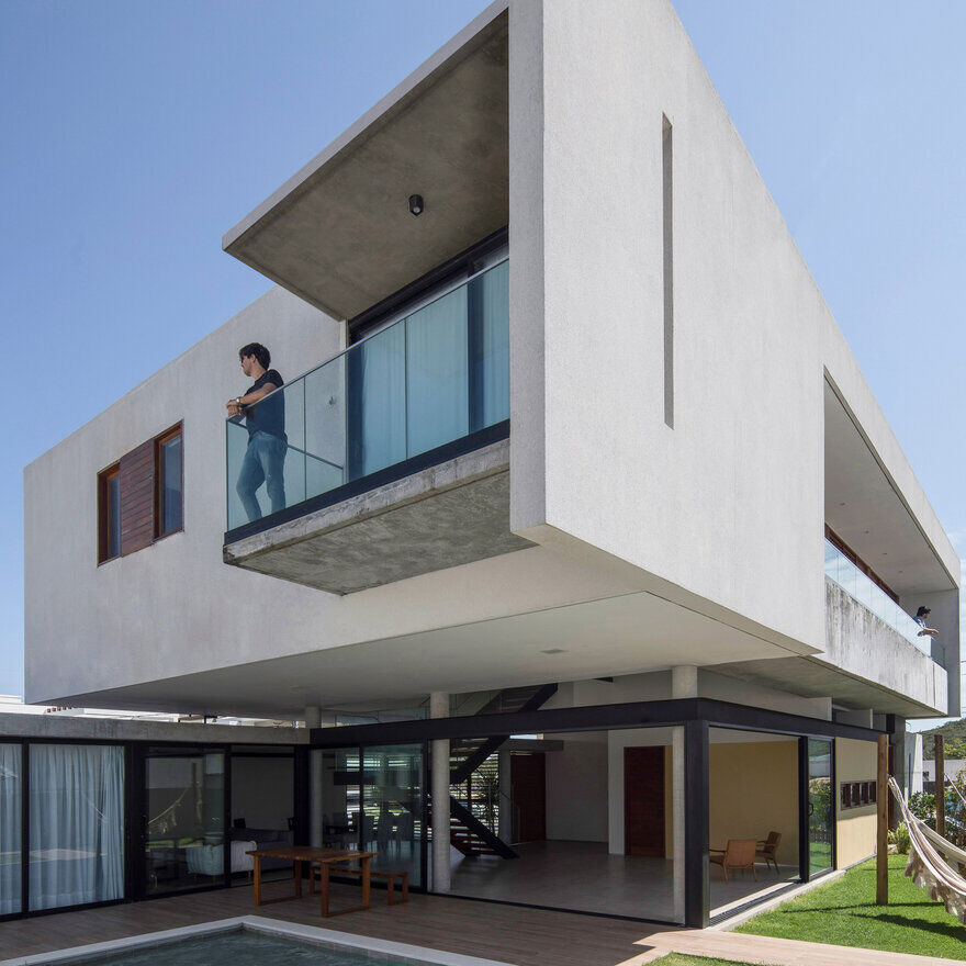 residential / Martins Lucena Architects