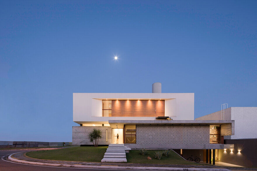 IF Residence / Martins Lucena Architects