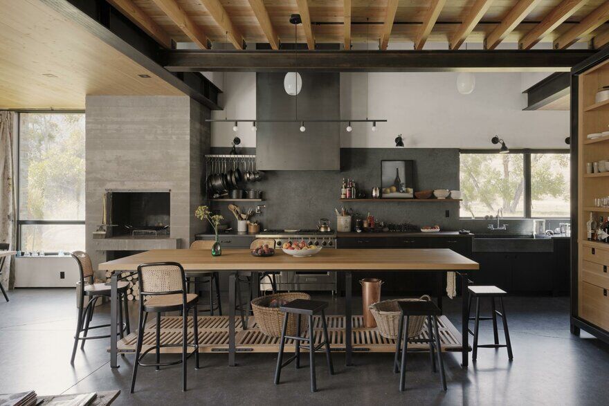 kitchen / Lake Flato Architects