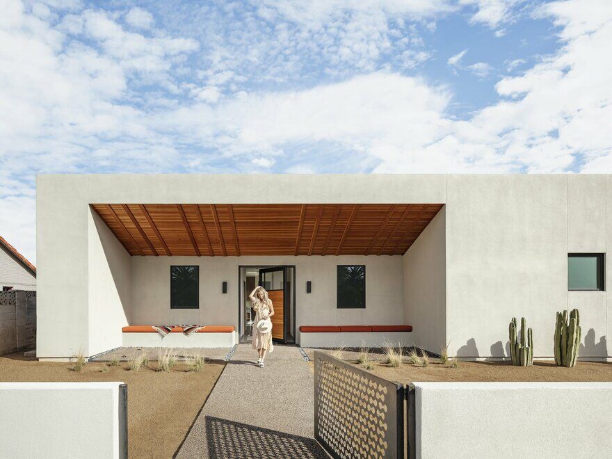 Modern Courtyard Home in the Heart of Phoenix, Arizona