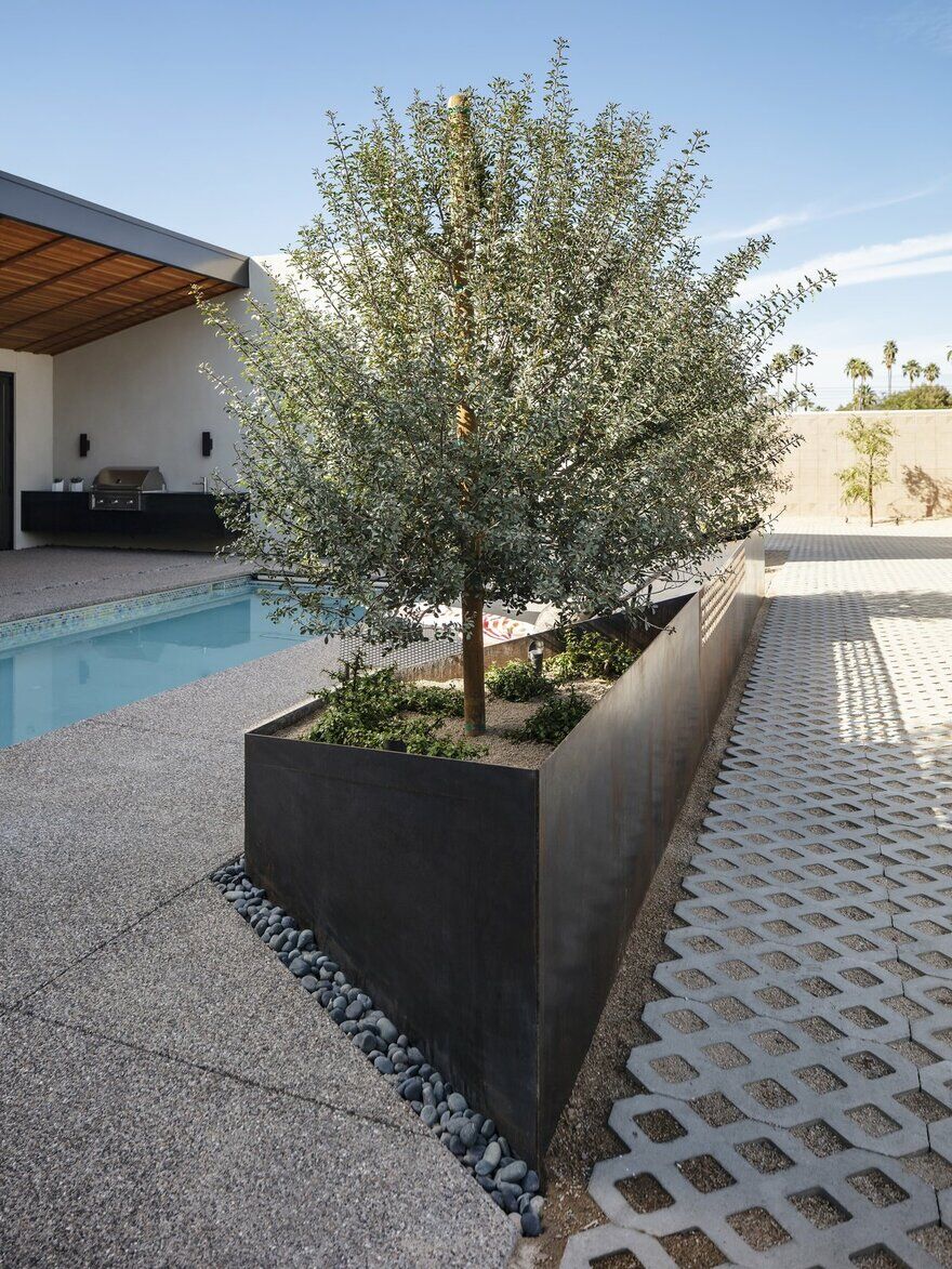 Courtyard, Desert House in Phoenix, Arizona, The Ranch Mine