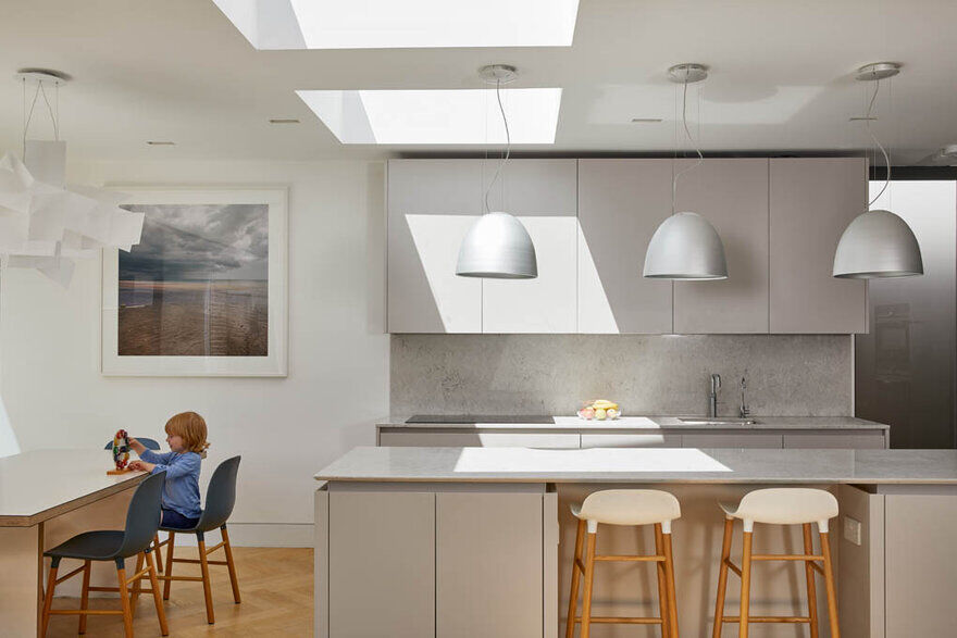 kitchen / R2 Studio Architects