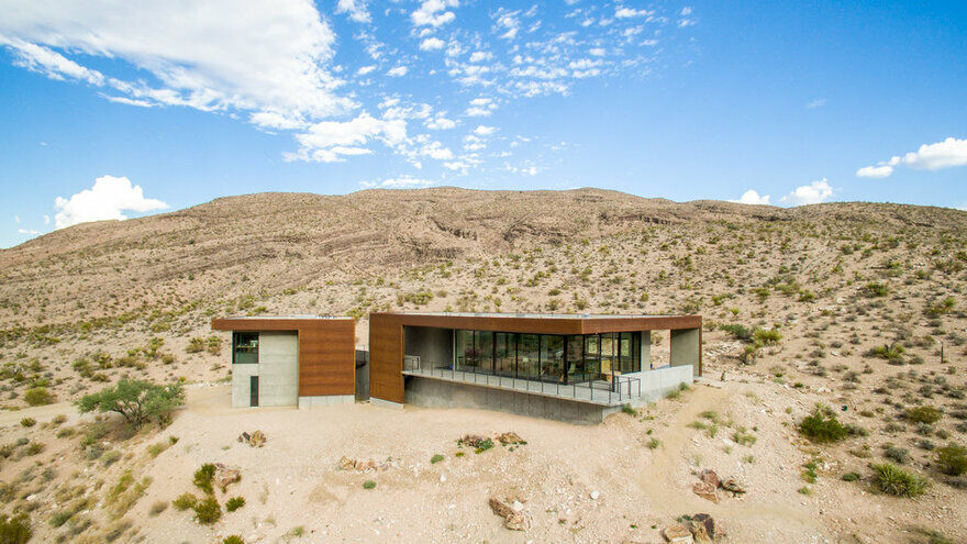 Arroyo House is a Sustainable Desert Home in Southern Nevada