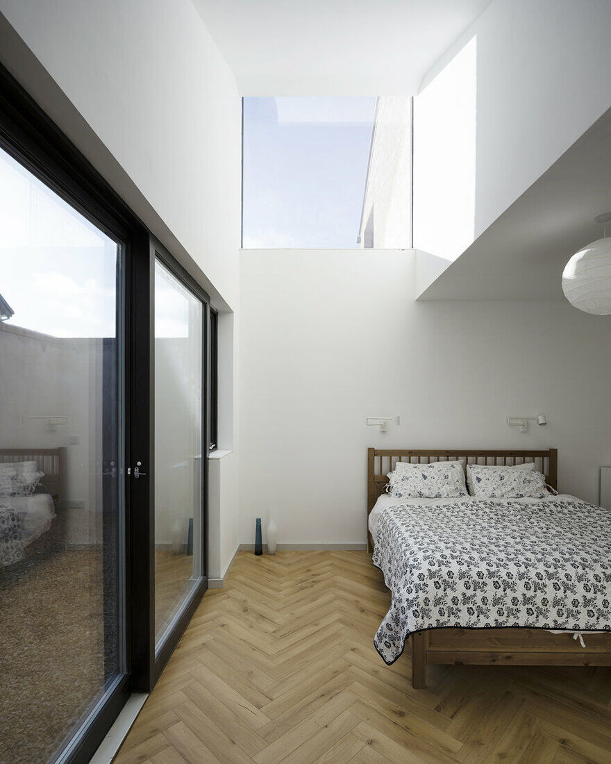 bedroom / Scullion Architects