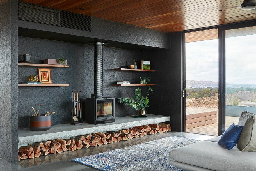 living room, Off-Grid Retreat / Ben Callery Architects
