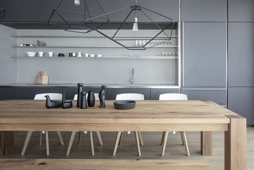 dining room / Tal Goldsmith Fish Design Studio