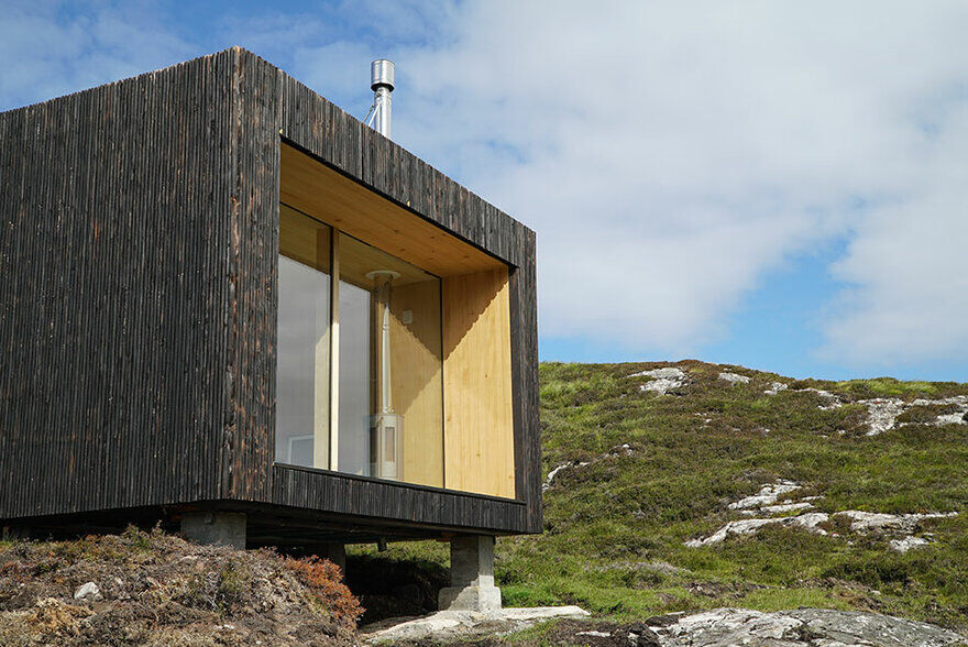 modular retreat, Mary Arnold-Forster Architects