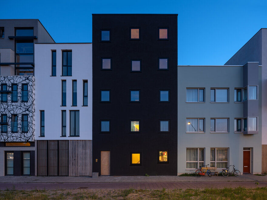 Mini-Apartment Building in Amsterdam Designed for Three Generations