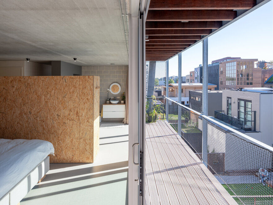 Mini-Apartment Building in Amsterdam Designed for Three Generations