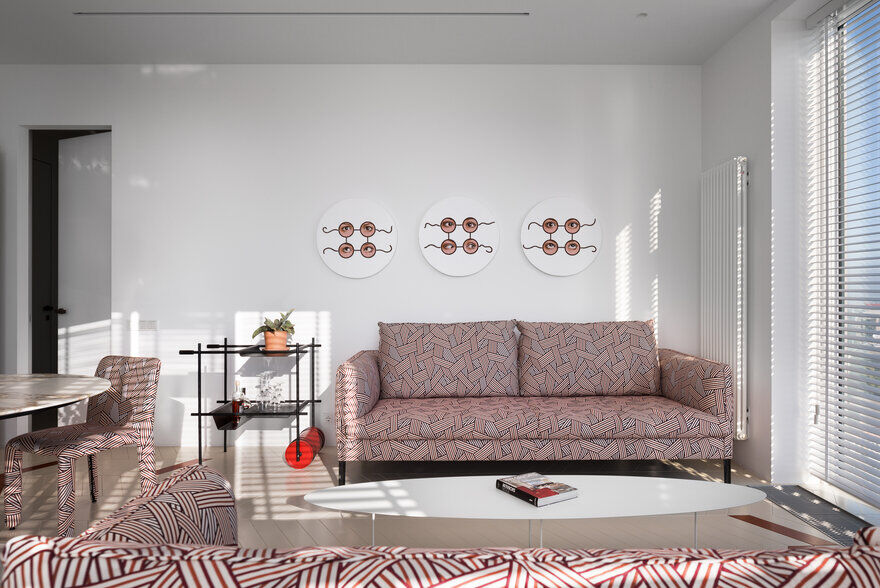 Parcel from Milan: Minimalist Style Apartment by Yuriy Zimenko