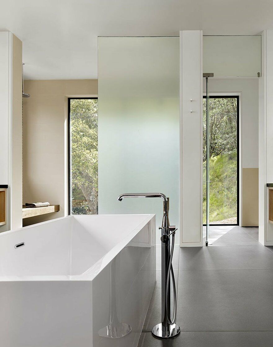 bathroom, Teaberry project, Cary Bernstein Architect