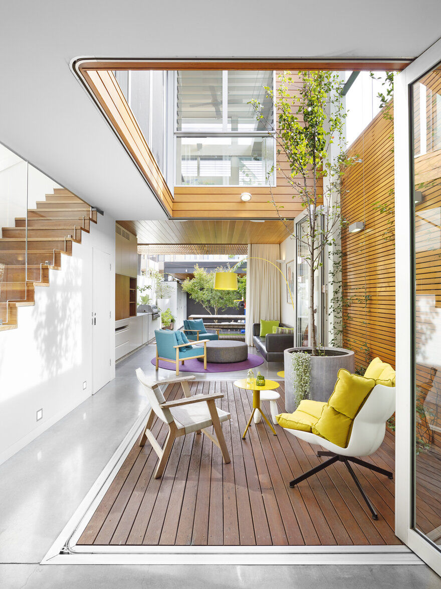 The Courtyard House / Elaine Richardson Architect