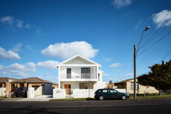 Townhouse Development on a Tight Site in Melbourne / Steffen Welsch Architects