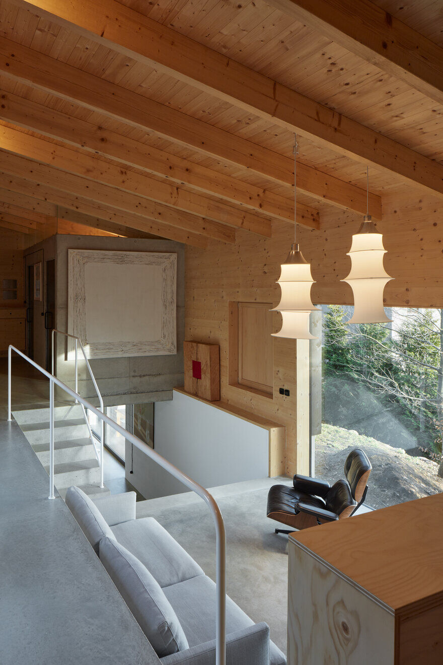 House Behind The Wall, Mjölk architects
