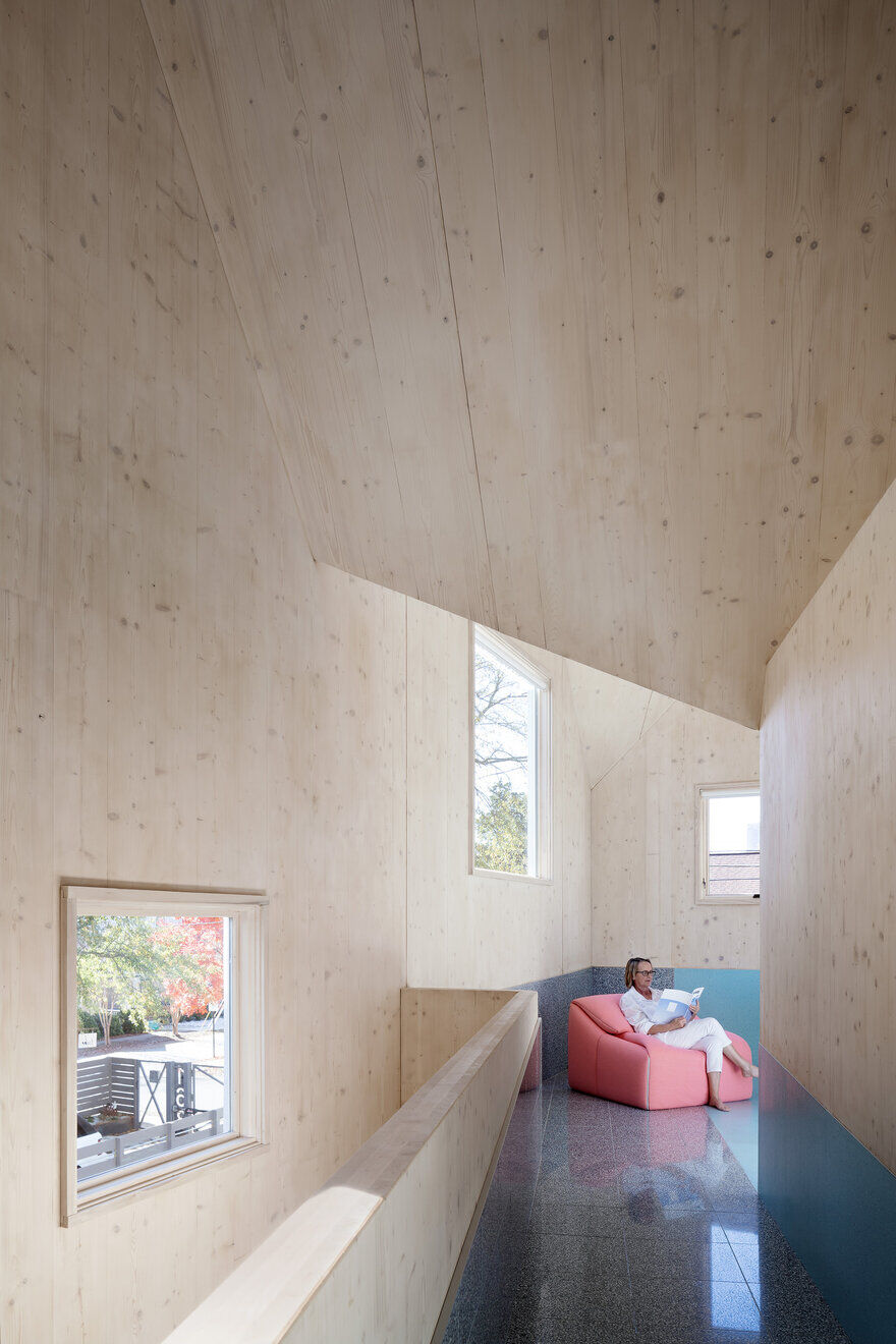 Haus Gables: Single-Family Residence Made of Cross-Laminated Timber