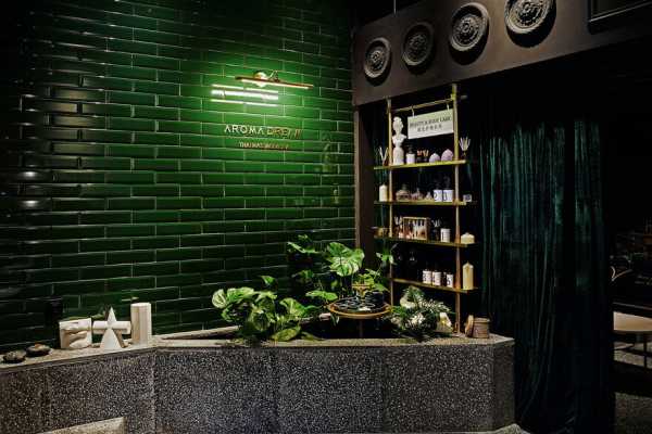 Aroma Dream Thai Massage & Spa / DDDD Creative Studio